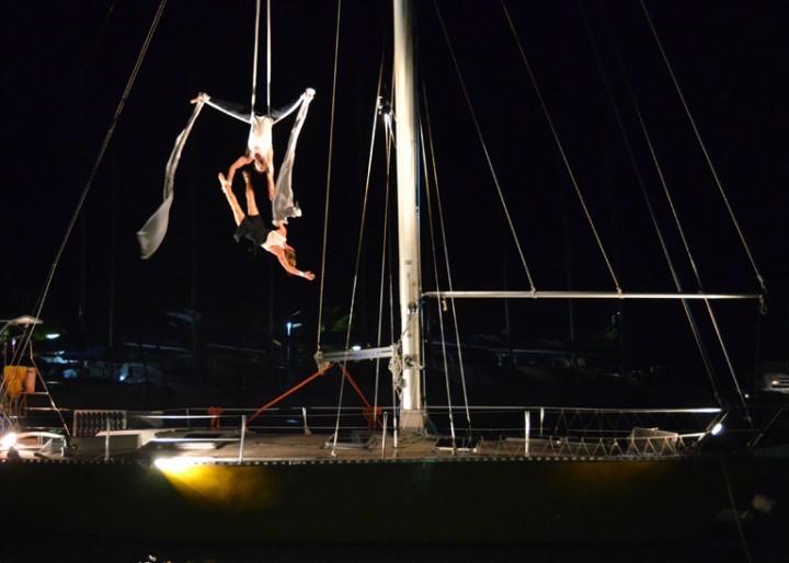 Acrobatic night show